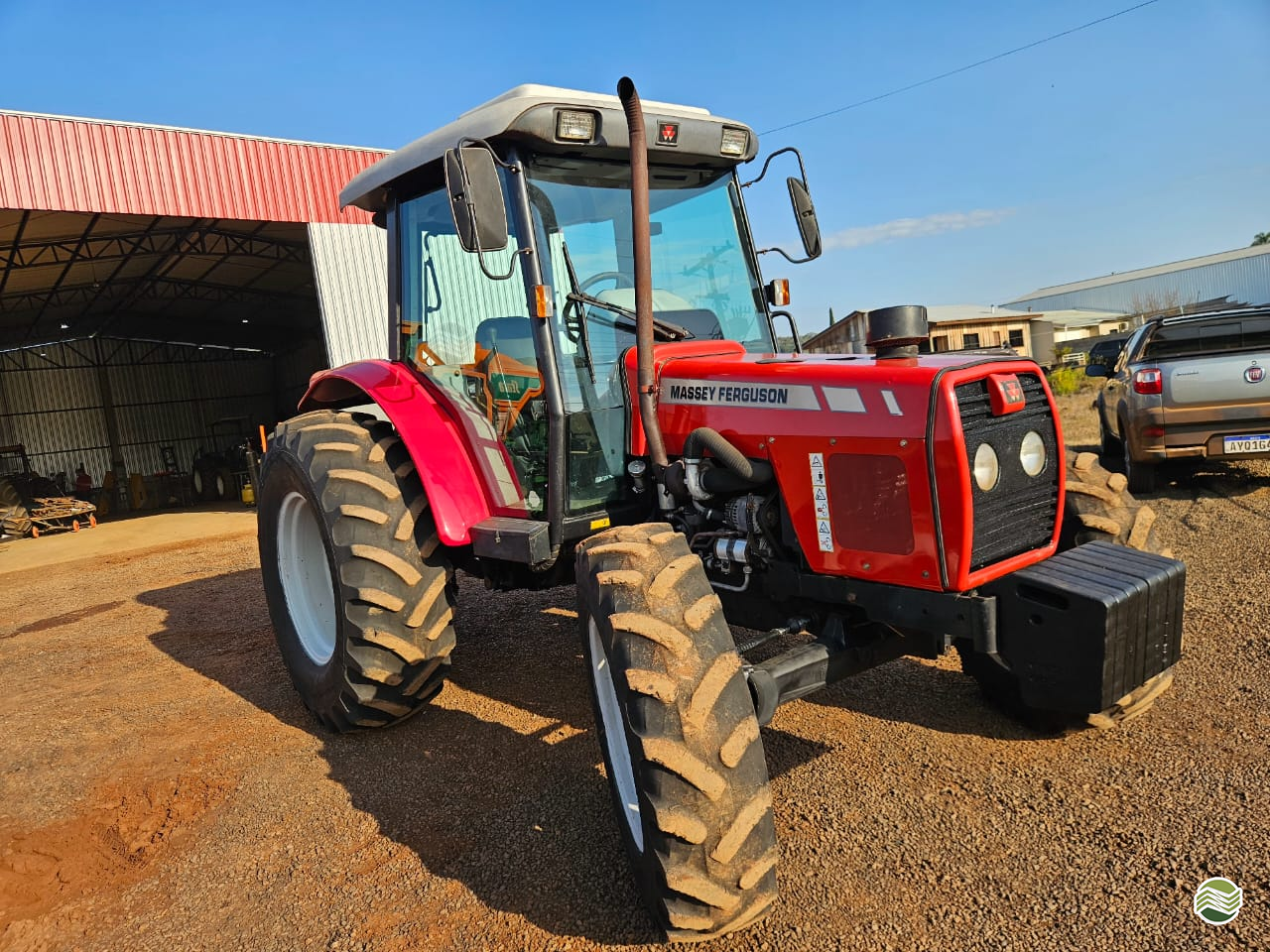 TRATOR MASSEY FERGUSON MF 283 Tração 4x4 Pessette Máquinas Agrícolas CHOPINZINHO PARANÁ PR